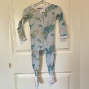 18 month, Burt’s Bees globe sleeper